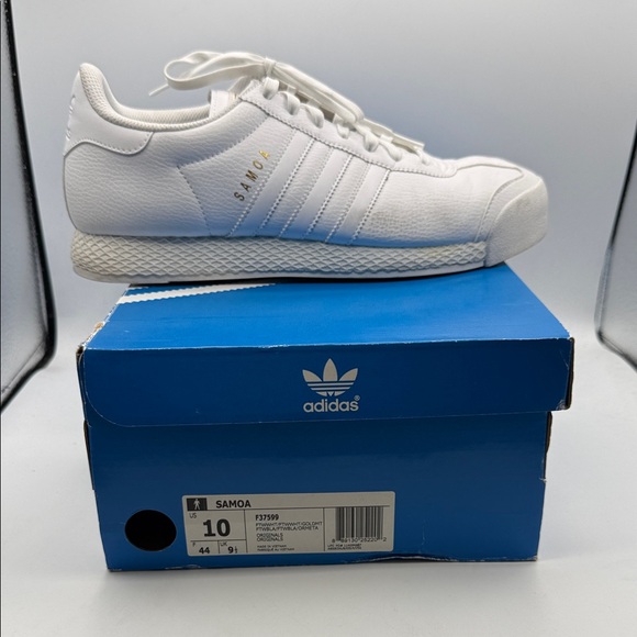 Adidas Samoa White Sneakers for Men 10. Shelves